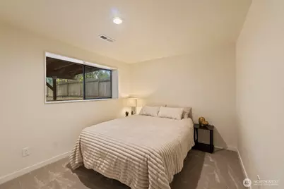 18045 3rd Ave NE, Shoreline, WA 98155 - Photo 35