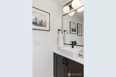 225 24th Avenue, Seattle, WA 98122 - Photo 13