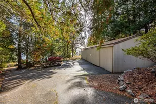 5611 Sunrise Beach Rd NW, Olympia, WA 98502 - Photo 35