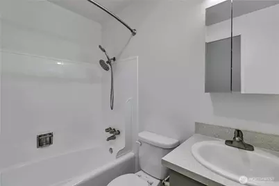 10502 108th Avenue SW, Tacoma, WA 98498 - Photo 13