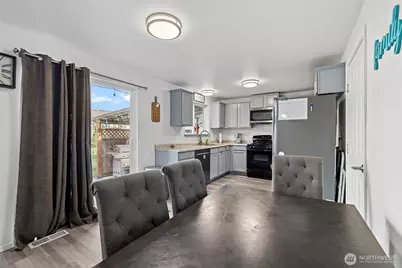 1832 Portal Common Way, Ferndale, WA 98248 - Photo 9