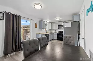 1832 Portal Common Way, Ferndale, WA 98248 - Photo 9