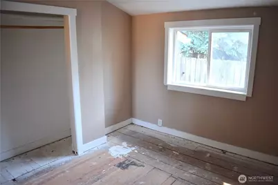 11452 8th Avenue Ct S, Tacoma, WA 98444 - Photo 5