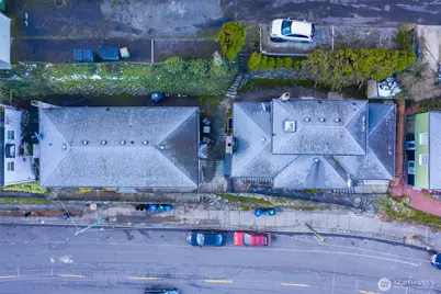 1809 5th Avenue N, Seattle, WA 98109 - Photo 9