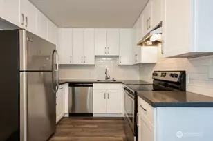 1809 5th Ave N, Seattle, WA 98109 - Photo 25