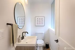 4521 SW Henderson St, Seattle, WA 98136 - Photo 7