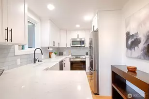 4521 SW Henderson St, Seattle, WA 98136 - Photo 11