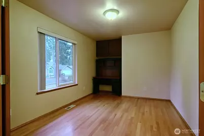 101 E Mountain View Drive, Allyn, WA 98524 - Photo 9