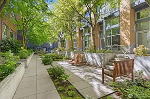 530 Broadway E, Seattle, WA 98102 - Photo 35