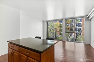 530 Broadway E, Seattle, WA 98102 - Photo 9