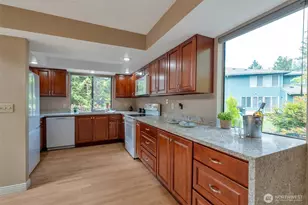 25432 213th Pl SE, Maple Valley, WA 98038 - Photo 5