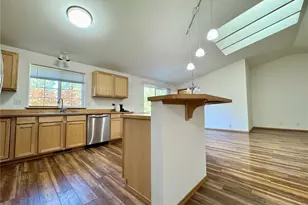 29311 Scenic Dr NE, Poulsbo, WA 98370 - Photo 9