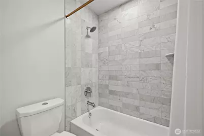 105 E NW 39th Street, Seattle, WA 98107 - Photo 25