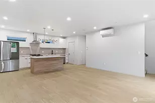 11831 59th Ave S, Seattle, WA 98178 - Photo 7