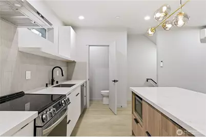 11831 59th Avenue S #B, Seattle, WA 98178 - Photo 3