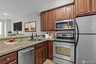 225 Logan Ave S, Renton, WA 98057 - Photo 7