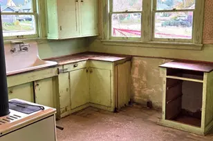 2432 Grant St, Bellingham, WA 98225 - Photo 9