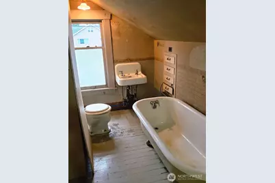 2432 Grant Street, Bellingham, WA 98225 - Photo 17