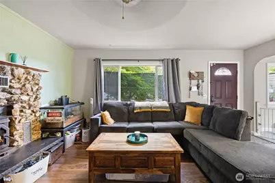 7121 Rainier Drive, Everett, WA 98203 - Photo 5