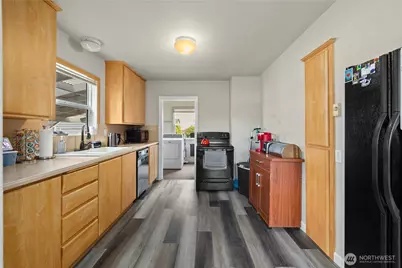 7121 Rainier Drive, Everett, WA 98203 - Photo 11