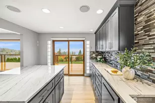 1224 S Sunset Dr, Tacoma, WA 98465 - Photo 13