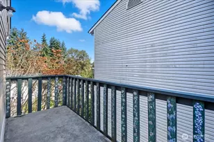 17431 Ambaum Blvd S, Seattle, WA 98148 - Photo 17