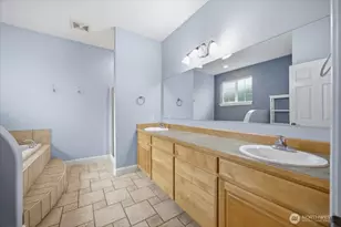 1107 SE Harvest Dr, College Place, WA 99324 - Photo 9