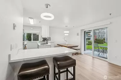 12510 109th Court NE #E101, Kirkland, WA 98034 - Photo 5