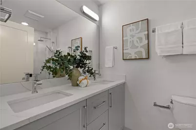 3605 Linden Avenue N, Seattle, WA 98103 - Photo 21