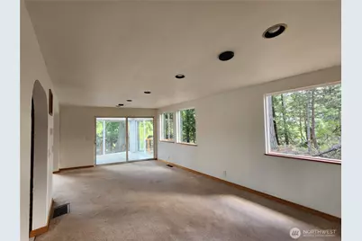8775 Battle Point Dr NE, Bainbridge Island, WA 98110 - Photo 9