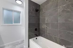 1114 N 1st Ave, Kelso, WA 98626 - Photo 15