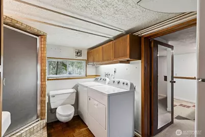 12011 67th Avenue S, Seattle, WA 98178 - Photo 19