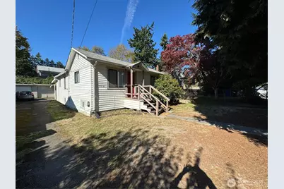 10019 Interlake Avenue N, Seattle, WA 98133 - Photo 5