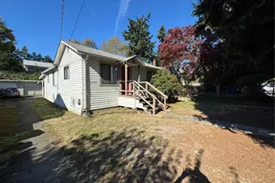 10019 Interlake Ave N, Seattle, WA 98133 - Photo 5