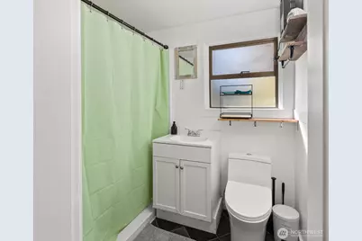 10019 Interlake Avenue N, Seattle, WA 98133 - Photo 17