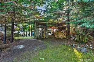 2103 Sherwood Forest Ln, Camano Island, WA 98282 - Photo 33