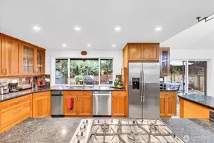 2212 186th Ave NE, Redmond, WA 98052 - Photo 9