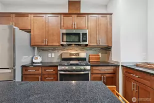 3420 30th Dr, Everett, WA 98201 - Photo 9