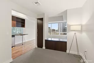 900 Lenora St, Seattle, WA 98121 - Photo 15