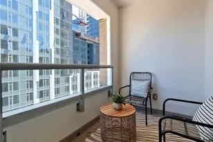 583 Battery St, Seattle, WA 98121 - Photo 19