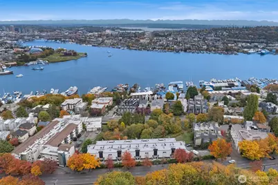 2410 Aurora Avenue N #105, Seattle, WA 98109 - Photo 29