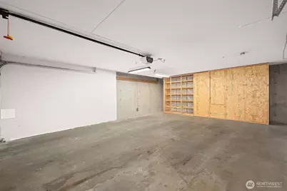 2410 Aurora Avenue N #105, Seattle, WA 98109 - Photo 25