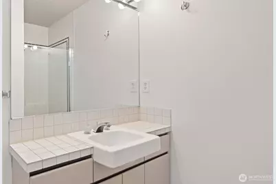 2410 Aurora Avenue N #105, Seattle, WA 98109 - Photo 13