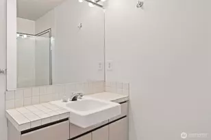 2410 Aurora Ave N, Seattle, WA 98109 - Photo 13