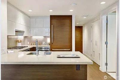 588 Bell Street #2008S, Seattle, WA 98121 - Photo 11