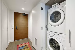 588 Bell St, Seattle, WA 98121 - Photo 19