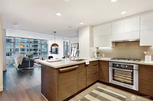 588 Bell St, Seattle, WA 98121 - Photo 3