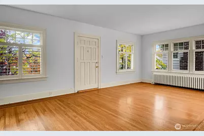 1512 10th Avenue W, Seattle, WA 98119 - Photo 3