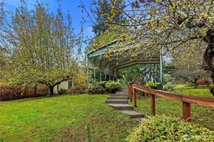 18509 1st Ave NE, Suquamish, WA 98392 - Photo 15