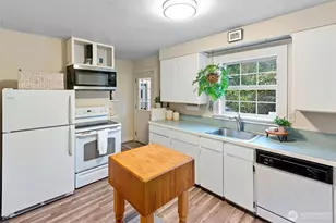 18509 1st Ave NE, Suquamish, WA 98392 - Photo 33